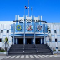 Policía identifica y persigue a hombre acusado de matar a otro por motivos pasionales en Santiago