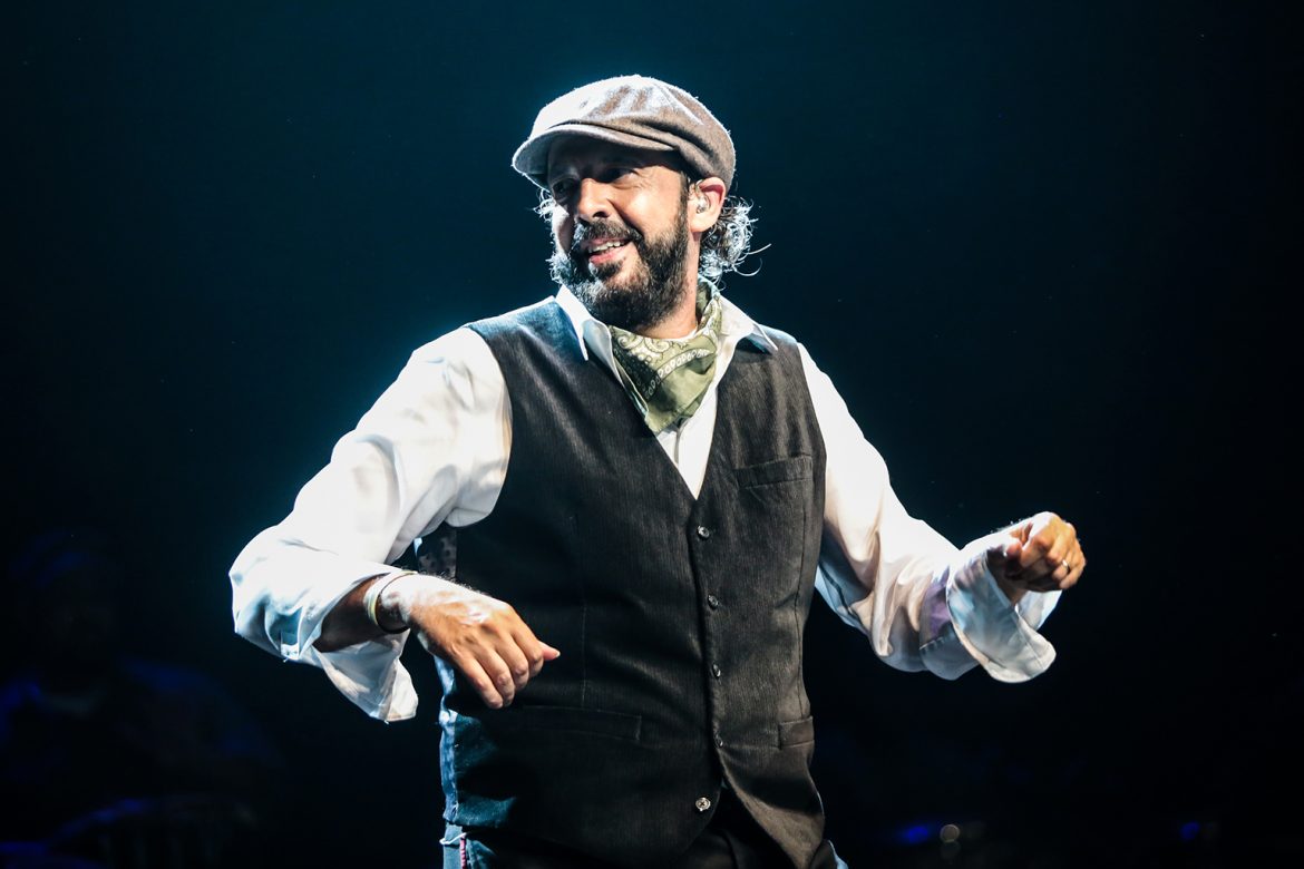 Sting se une a Juan Luis Guerra para una nueva versión del éxito 'Estrellitas y duendes'