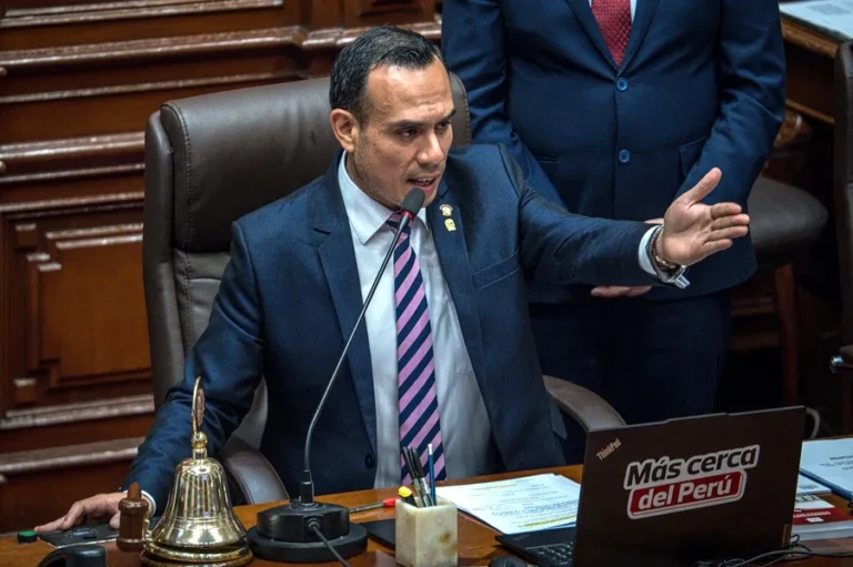 Perú convoca un consejo de ministros extraordinario para declarar fronteras en emergencia