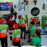 ¡Llegó la Navidad a la Casa de Alofoke 2! Comparsa navideña enciende el reality