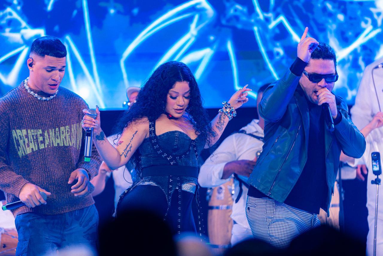 De los Billboard a La Casa de Alofoke 2: La Insuperable brilla junto a Elvis Crespo y Ebenezer Guerra