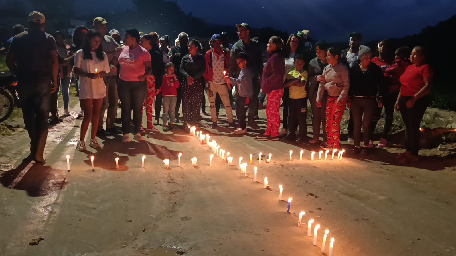 Moradores de La Culata, en Constanza, reafirman su lucha por el asfaltado de su carretera
