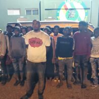 Ejército detiene conductor de minibús que transportaba 19 haitianos indocumentados en San Juan de la Maguana