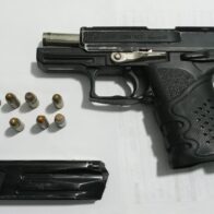 Armas, drogas y máquinas tragamonedas ocupadas durante operativos en Santo Domingo Norte y Monte Plata