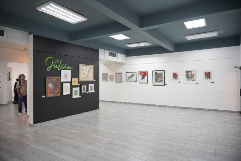 UASD rinde homenaje póstumo al maestro Julián Amado con exposición colectiva