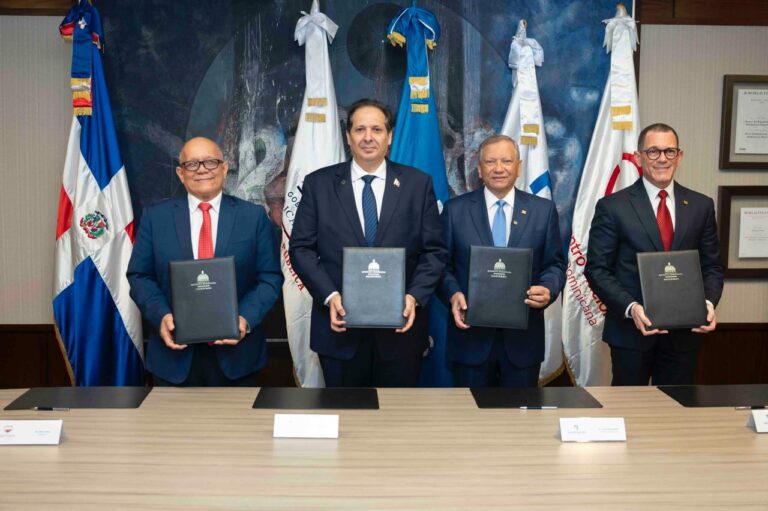 Banreservas renueva acuerdo con instituciones para motivar la donación de sangreBanreservas renueva acuerdo con instituciones para motivar la donación de sangre