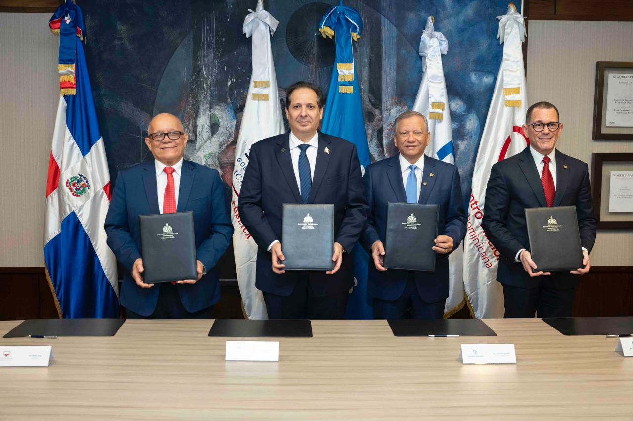 Banreservas renueva acuerdo con instituciones para motivar la donación de sangreBanreservas renueva acuerdo con instituciones para motivar la donación de sangre