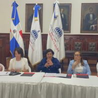 Ministerio de la Mujer anuncia jornadas “Puerta a Puerta” para prevenir la violencia contra la mujer e intrafamiliar en Santiago