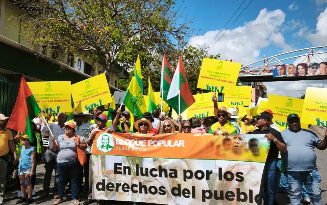 Denuncian Abinader y Magín Díaz castigan a los trabajadores al violar la Ley 11-92