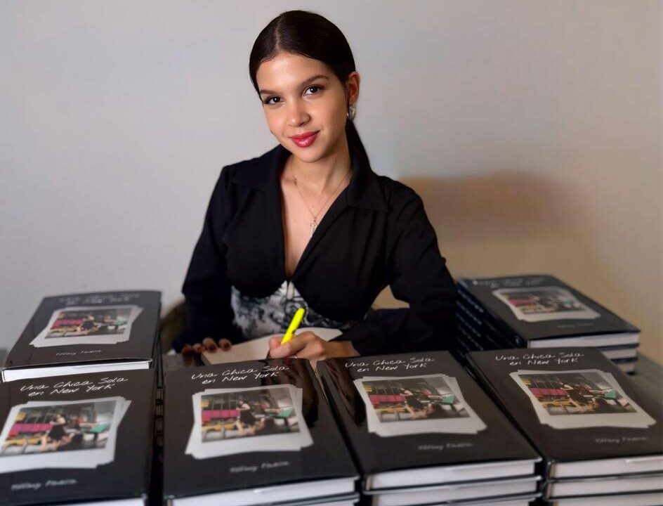 Tiffany Padilla lanza novela "Una Chica Sola en New York", inspirada en su experiencia migratoria