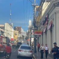 Incendio afecta planta eléctrica de Pizza Hut en Santiago durante apagón general