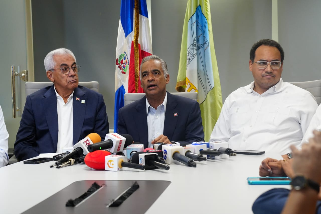 Energía y Minas informa avances en la recuperación del sistema eléctrico nacional