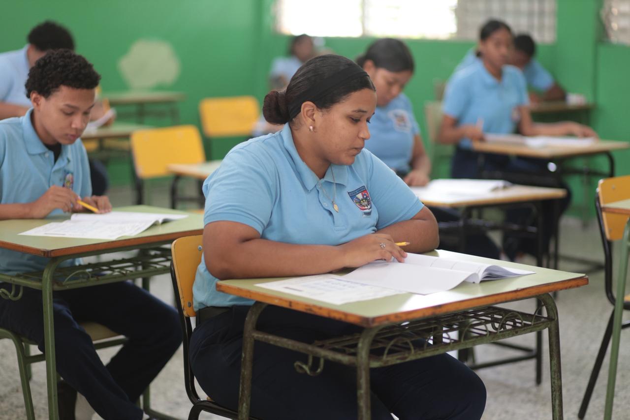 MINERD convoca a más de 18 mil estudiantes a la tercera convocatoria de Pruebas Nacionales 2025