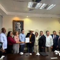 Alcalde de Dajabón deposita iniciativa que busca prohibir compra terrenos a extranjeros en la frontera