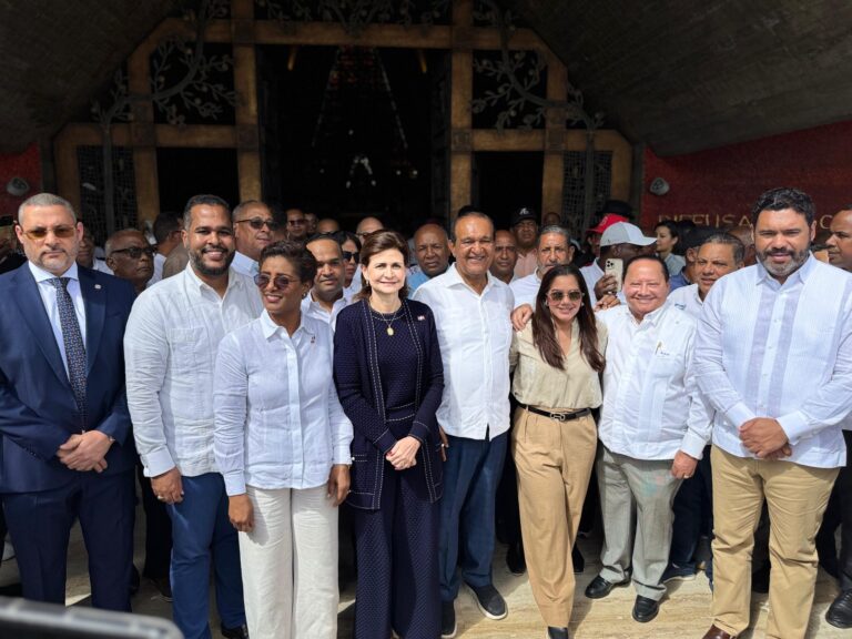 Vicepresidenta Raquel Peña encabeza misa de CONATRA en la Basílica de Higüey