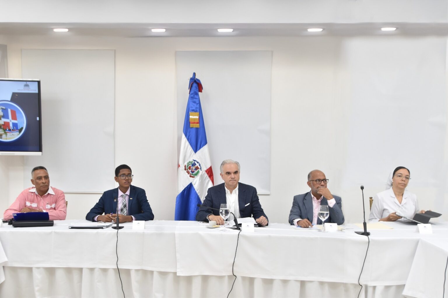 “Mesa de los cinco pilares” busca protocolo unificado para garantizar el cumplimiento del calendario escolar