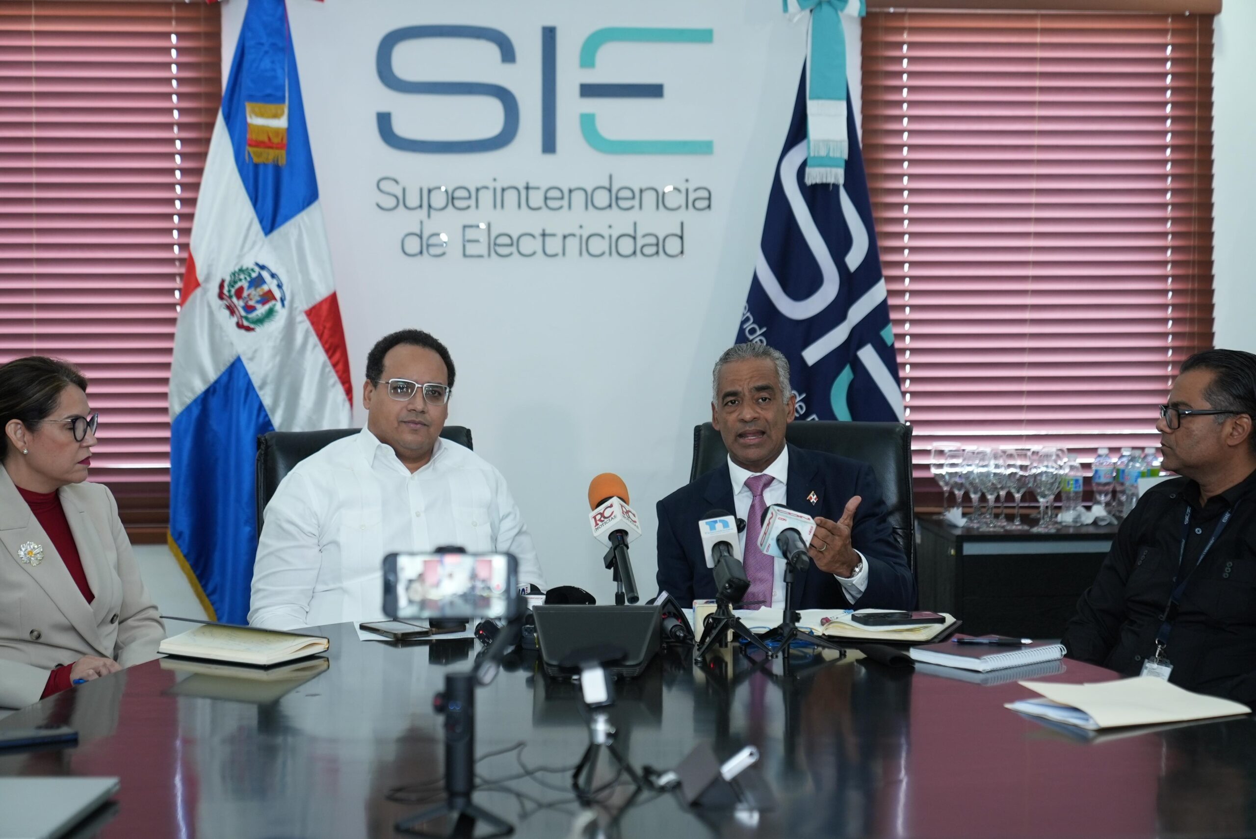 Gabinete Eléctrico.