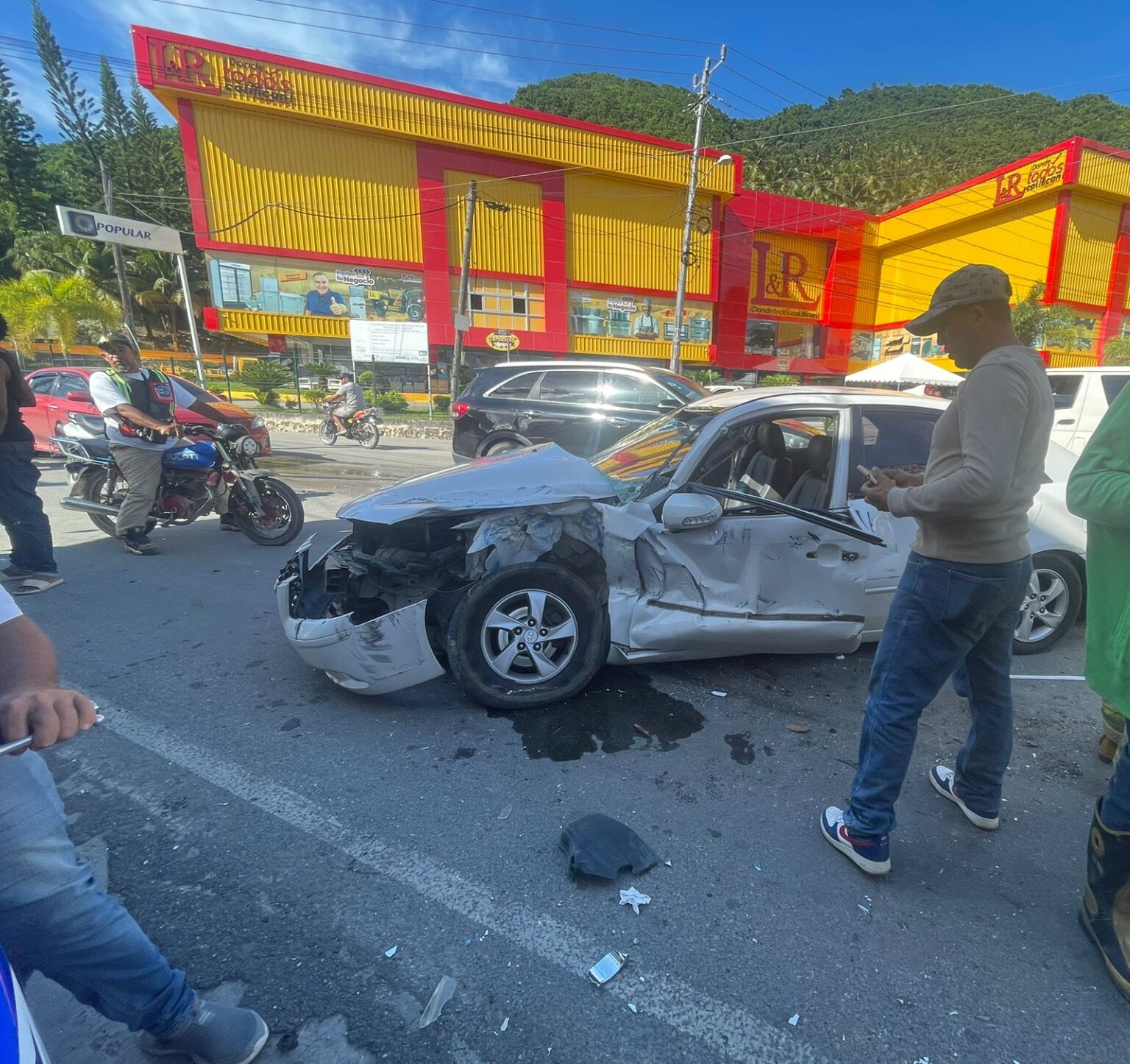Accidente de tránsito en el cruce de Las Terrenas, municipio de Sánchez, Samaná