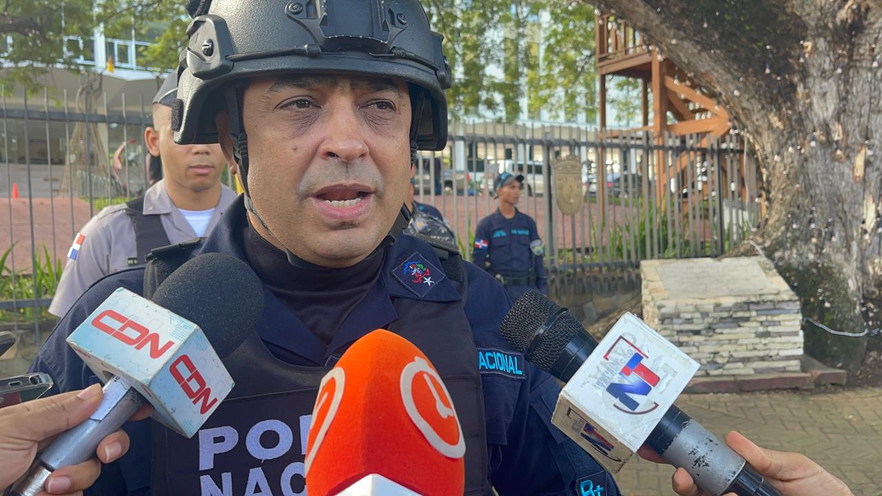 General de la Policía en Santiago exhorta a la población a evitar uso de prendas extravagantes tras recientes hechos delictivos