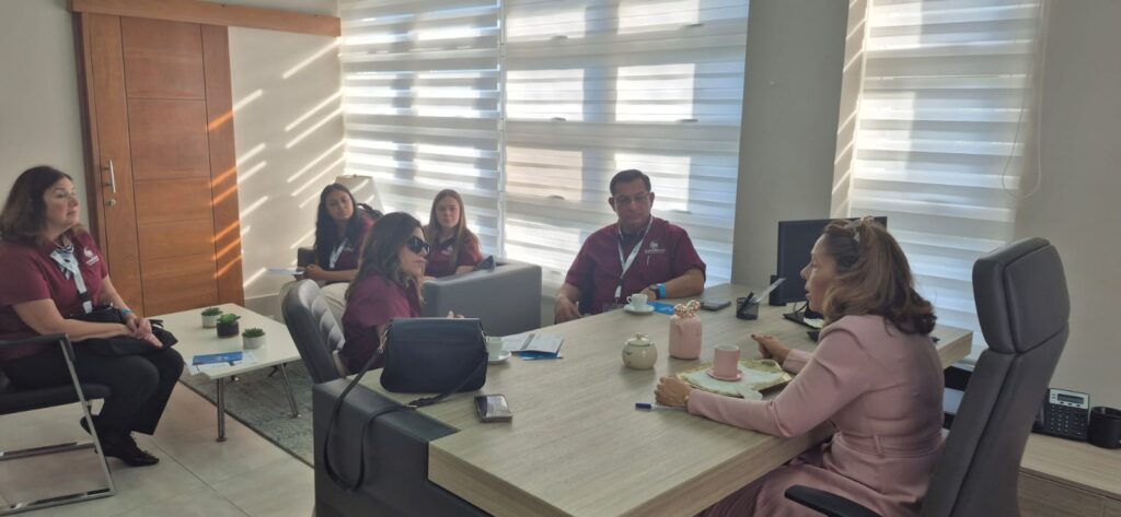 RESIDE realiza visita guiada a representantes de Consejo durante intercambio sobre salud mental