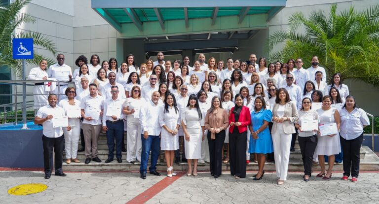Asociación Cibao e INTEC gradúan a 129 representantes de ASFL en distintos programas formativos