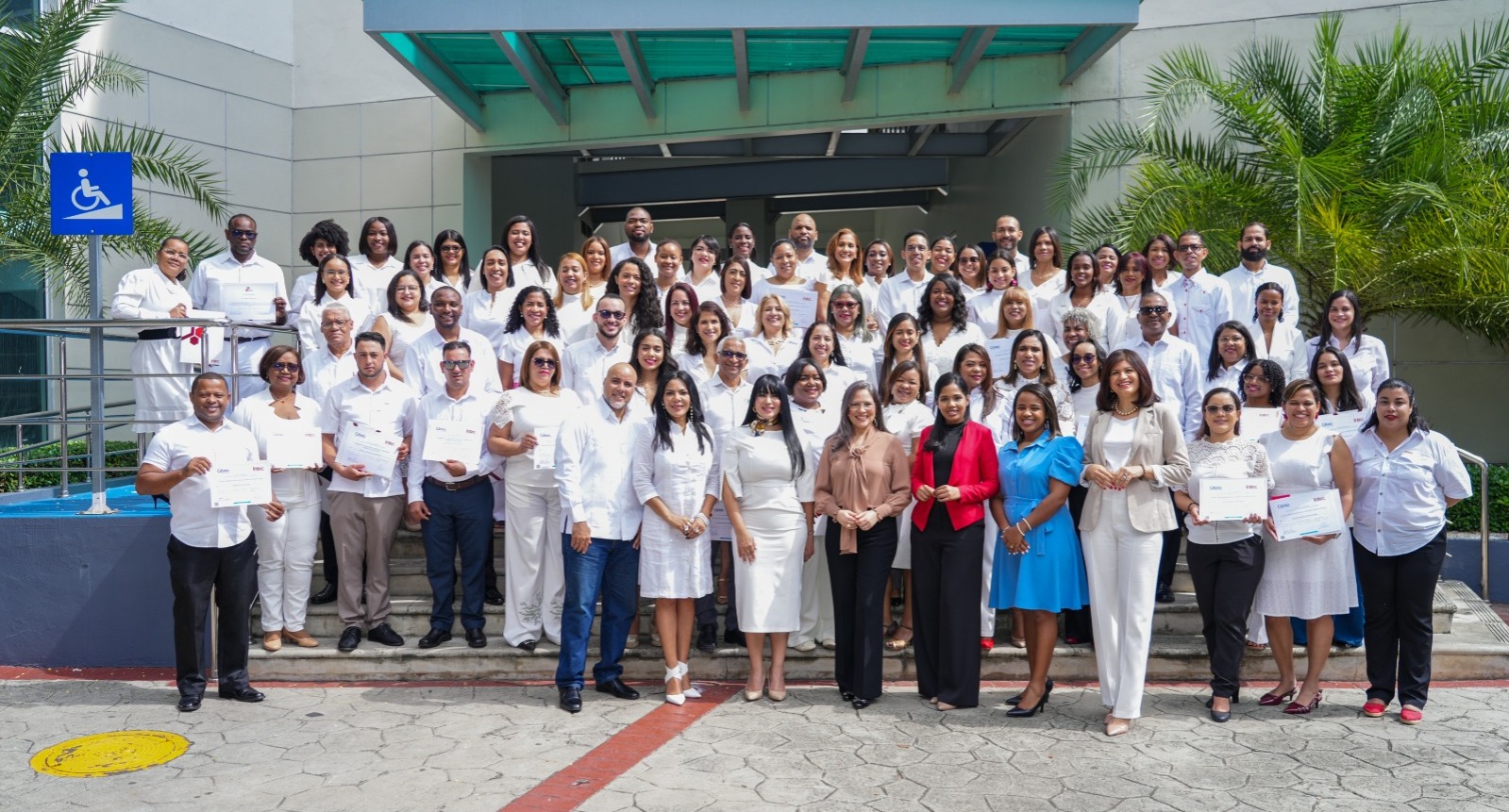 Asociación Cibao e INTEC gradúan a 129 representantes de ASFL en distintos programas formativos
