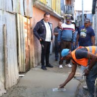 Ayuntamiento de Constanza ejecuta presupuesto participativo encementando callejón y conectando dos barrios