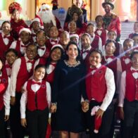 Raquel Peña y Raquel Arbaje encabezan encendido del árbol y dan bienvenida a la Navidad en el Palacio Nacional