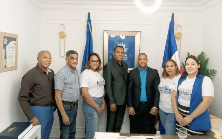 Delegación del Codia celebra un emotivo Culto de Gratitud