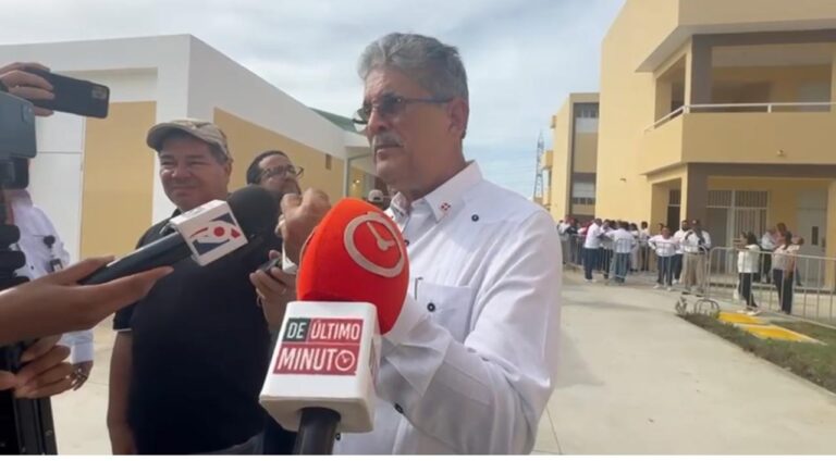 Director de Educación en Santiago aclara que muerte de estudiante no está vinculada a bandas