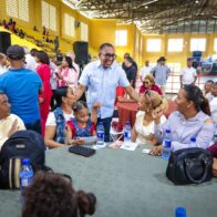 Víctor Pichardo resalta compromiso del Gobierno de Abinader con Monte Plata durante almuerzo navideño