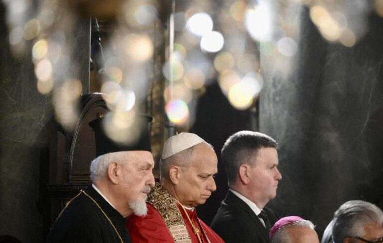 El papa pide que los cristianos trabajen unidos para la paz y el buen uso de la tecnología