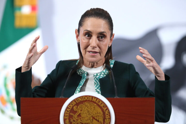 Sheinbaum pide a Fiscalía mexicana informar sobre investigación al dueño de Miss Universo