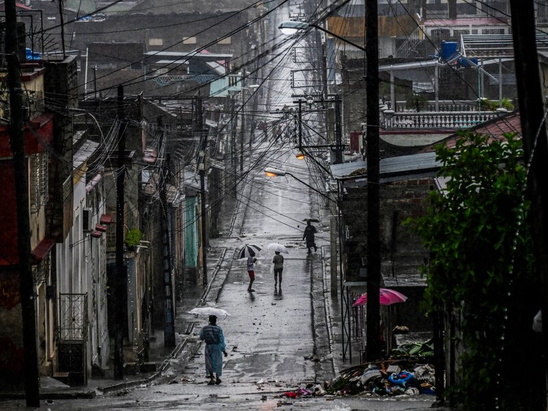 Cuba sufre este lunes largos apagones por la crisis energética y los destrozos de Melissa