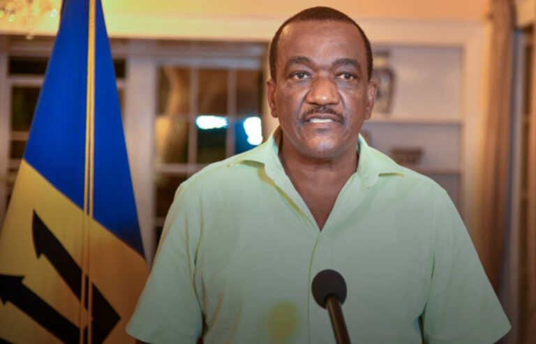 Bostic jura como presidente de Barbados, el segundo desde la proclamación de la república