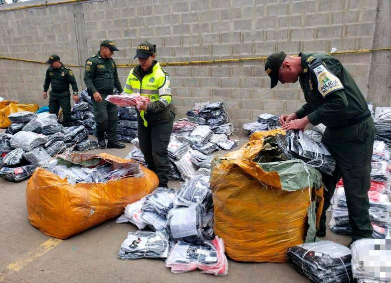 Fiscalía europea destapa un fraude aduanero en Italia con contrabando textil de China