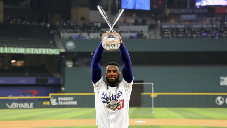 Abinader felicita a Teoscar Hernández por triunfo en la Serie Mundial