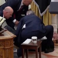 Ejecutivo de Novo Nordisk se desmaya durante rueda de prensa en la Casa Blanca junto a Donald Trump