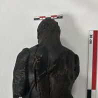 Una talla de madera de Hércules sobrevive 1.700 años sumergida en el centro de Ibiza