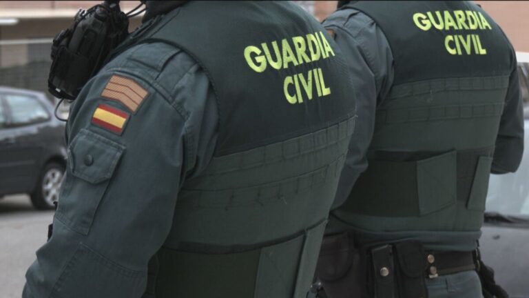 Detienen en España a una pareja acusada de vender a su hija de 14 años por 5,700 euros