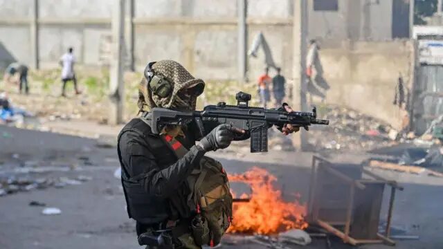 Fuerza de Tarea antipandillas sostiene enfrentamientos con la pandilla 400 Mowazo en Haití