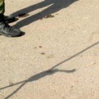Irán ejecuta en público a un preso condenado por violar a dos mujeres