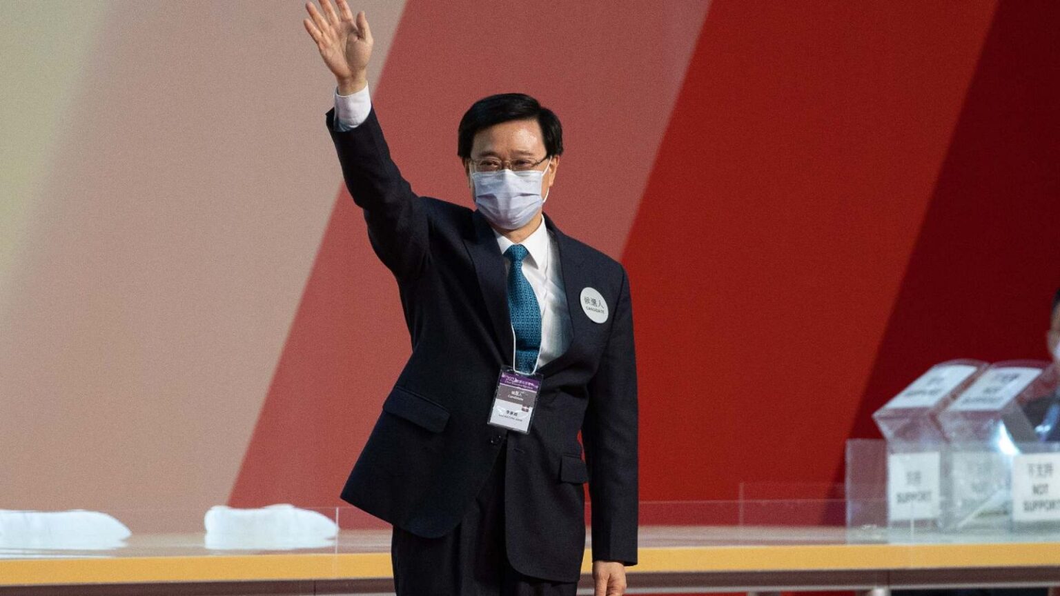 Ejecutivo hongkonés, John Lee