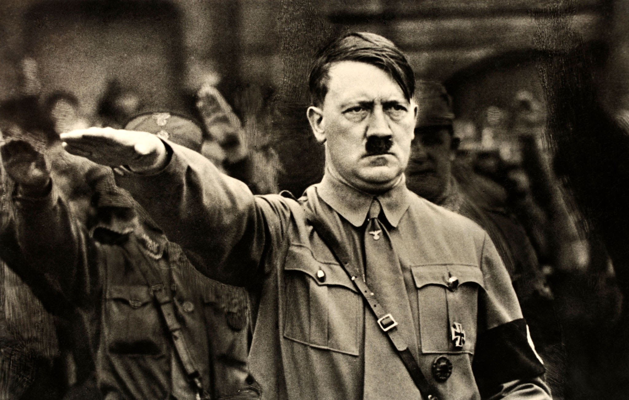 Documental británico revela que Hitler padecía síndrome de Kallmann, trastorno asociado al micropene