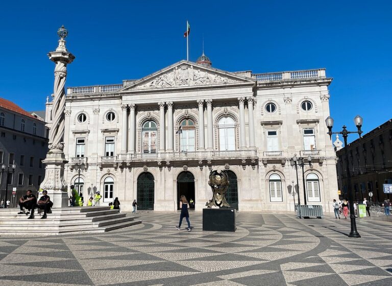 El Ayuntamiento de Lisboa restringirá aún más los alojamientos turísticos