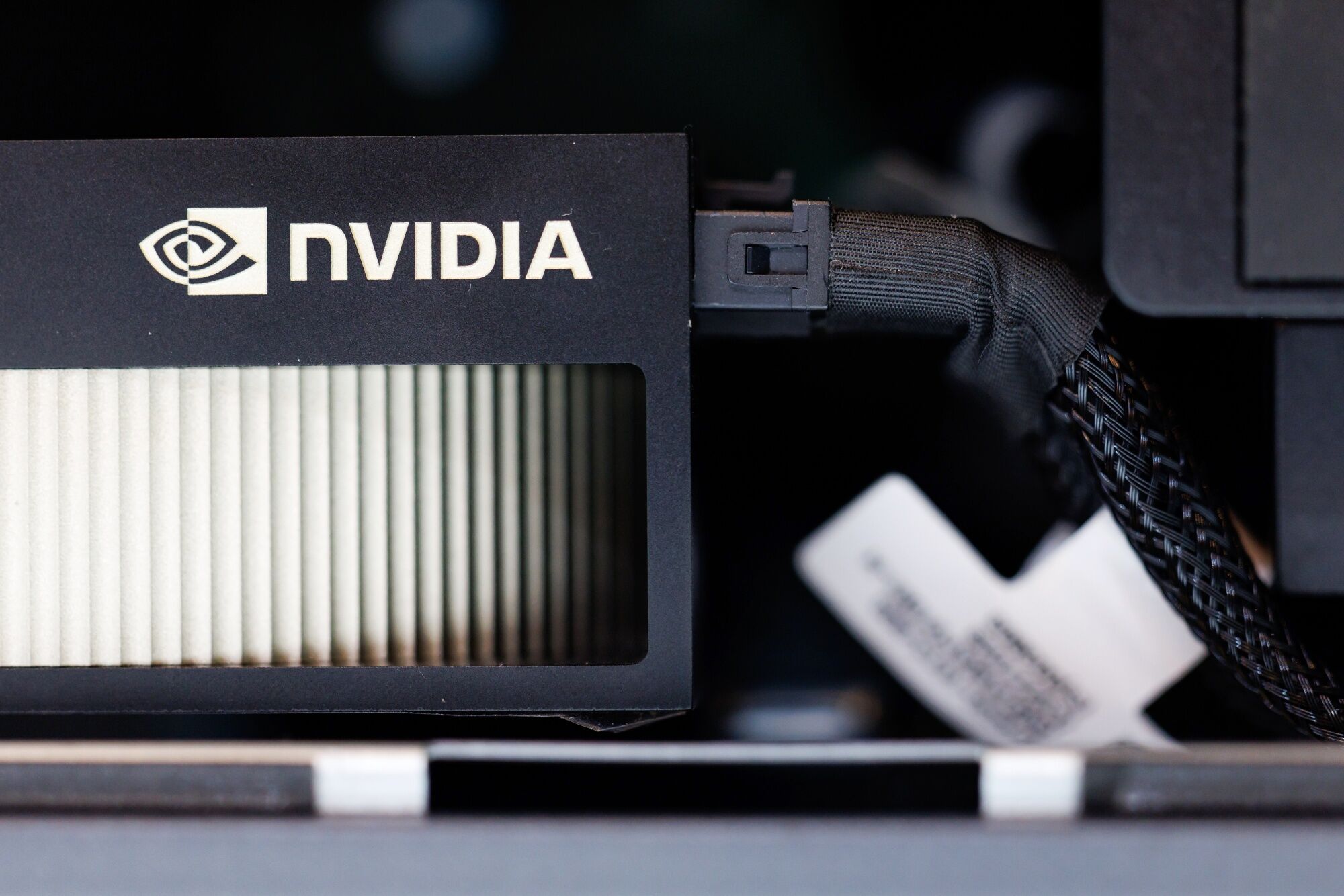 Trump decidirá si Nvidia puede vender a China sus chips de IA más avanzados, según Lutnick