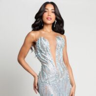 Miss RD se adueña de la pasarela en traje de gala durante la preliminar de Miss Universo