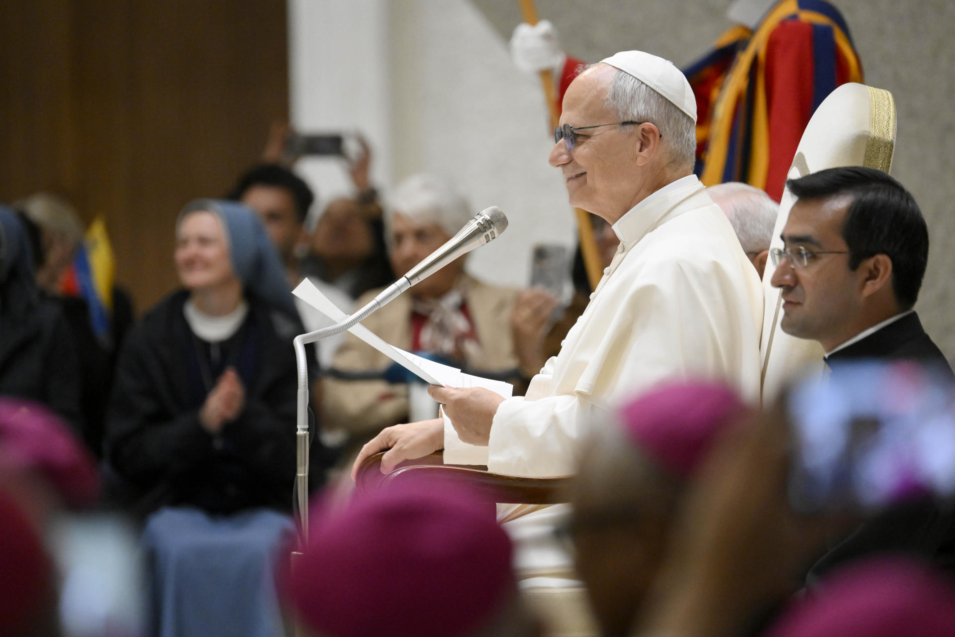 El papa pide fraternidad en un mundo repleto de guerras y sentimientos de odio