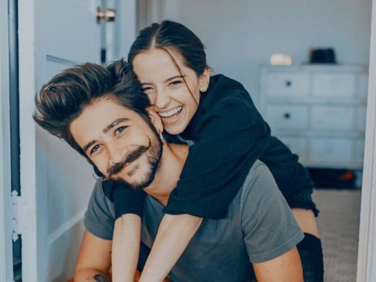 Camilo y Evaluna lanzan canción navideña que fusiona tradiciones latinas y de Estados Unidos