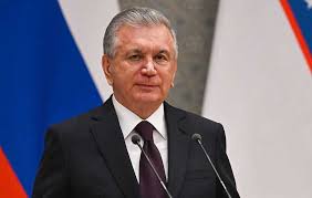 El presidente de Uzbekistán crea un consejo de negocios e inversión con Estados Unidos